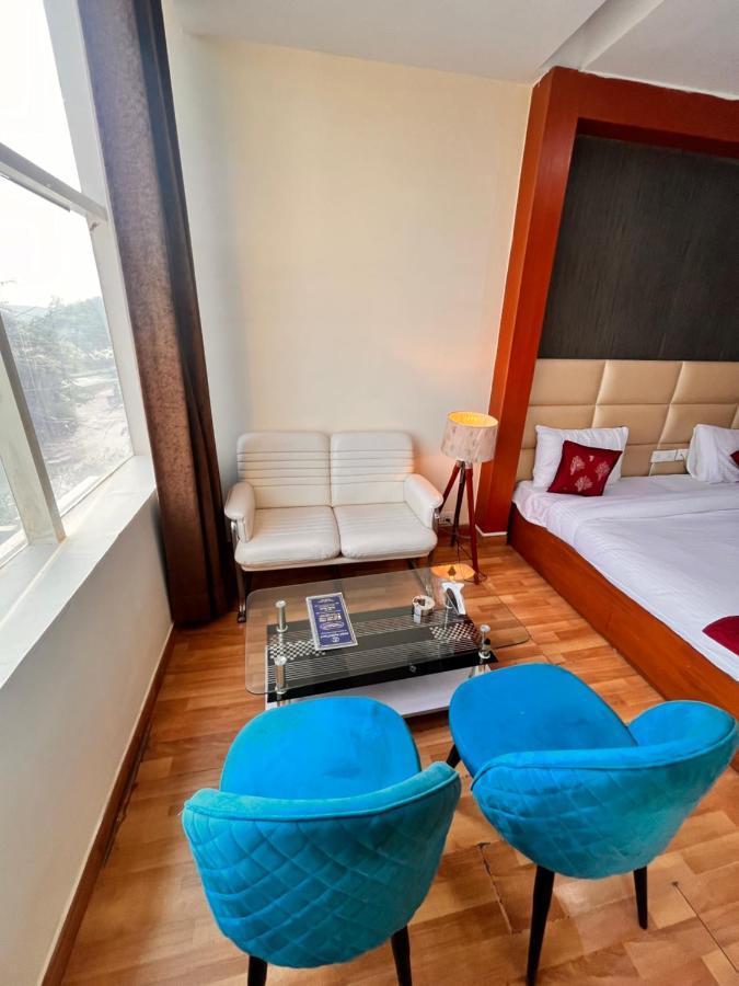 Oyster Pearl I Near Medanta Hospital I Sec-39 I Gurgaon 호텔 외부 사진